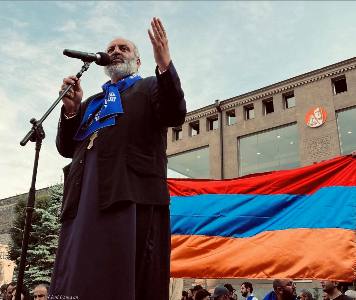 Архиепископ: Они хотят не подписать мирный договор, а навлечь на нас еще больше страданий