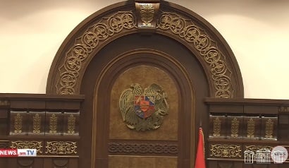 Парламент Армении одобрил ряд резонансных поправок к действующим законам