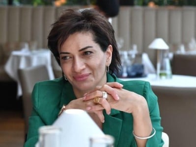 СМИ сообщают, что супруга Пашиняна поедет в Гюмри, куда отправятся и &nbsp;участники движения &laquo;Во имя Родины&raquo;