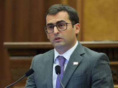 Вице-спикер НС посетит Нью-Йорк